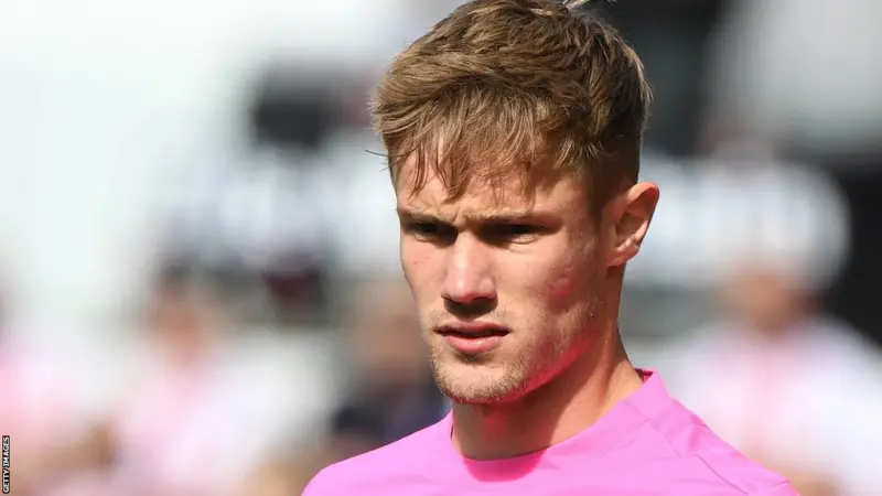 Joe Bursik: Stoke City verkoopt doelman aan Club Brugge voor onbekend bedrag…